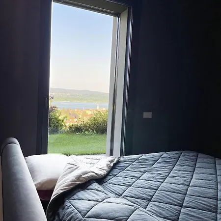 Villa Belvedere_modern With View Arona